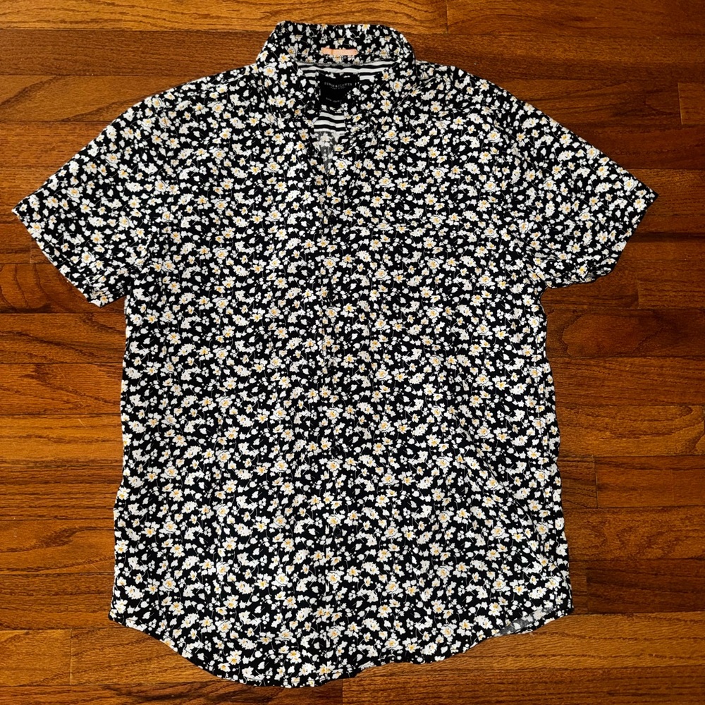 Denim & Flower Black Short-Sleeve Floral Button-Down Shirt